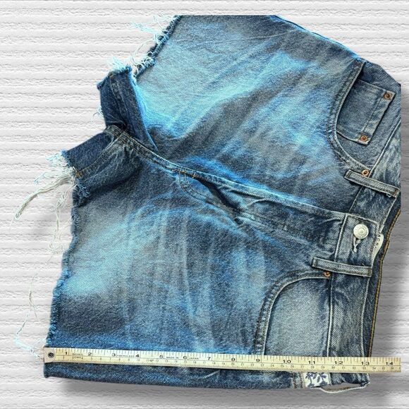Pac Sun Ultra High Rise Vintage Button Up Jean Shorts Daisies Cut Off Size Small - Picture 9 of 11